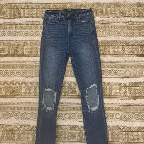 Abercrombie High Rise Skinny Jeans - Picture 3 of 5